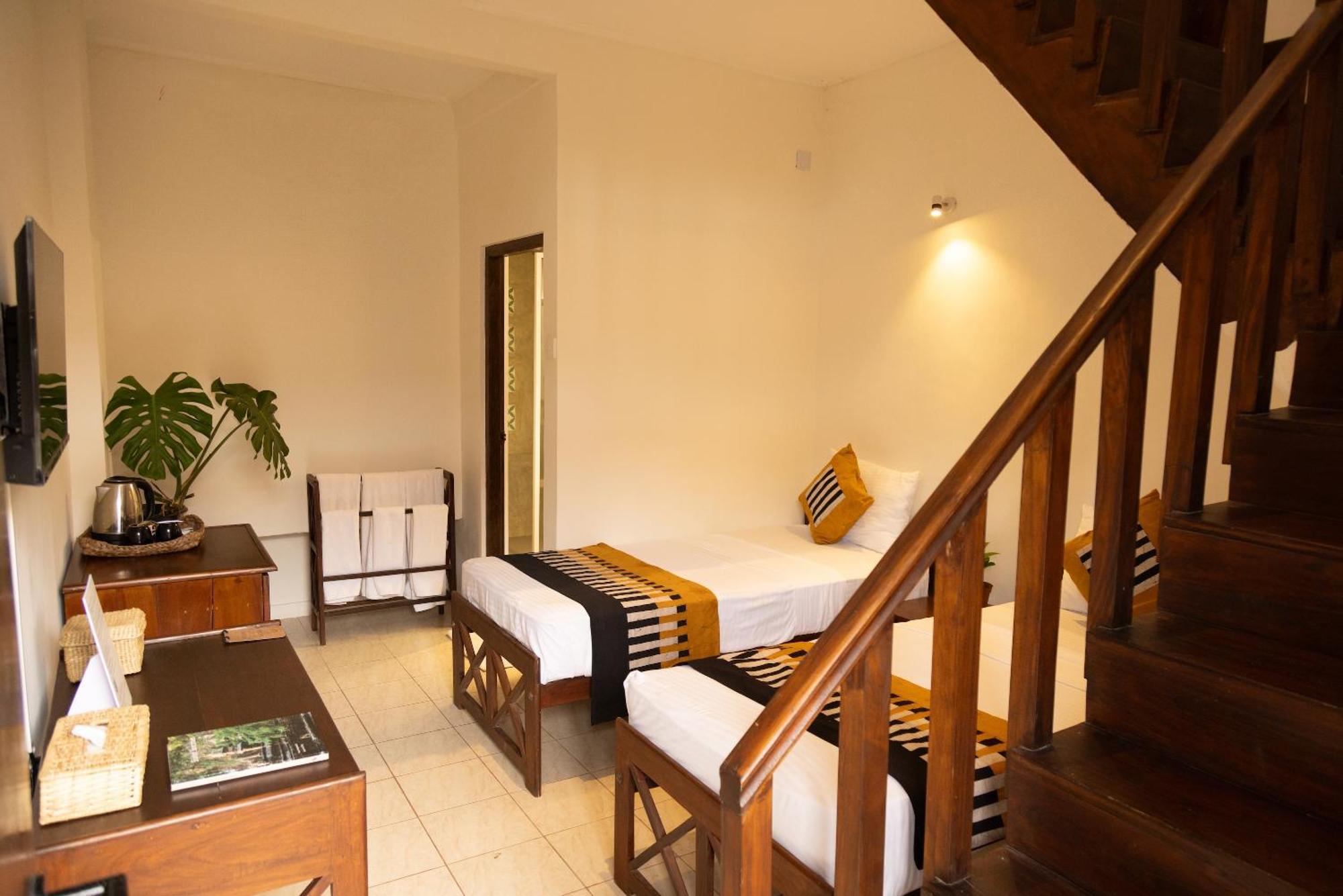 Neevana Hotel Hikkaduwa Extérieur photo